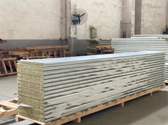 kopen Comités Rockwool 50mm van de plafond de Aluminium Geïsoleerde Sandwich online vervaardiging